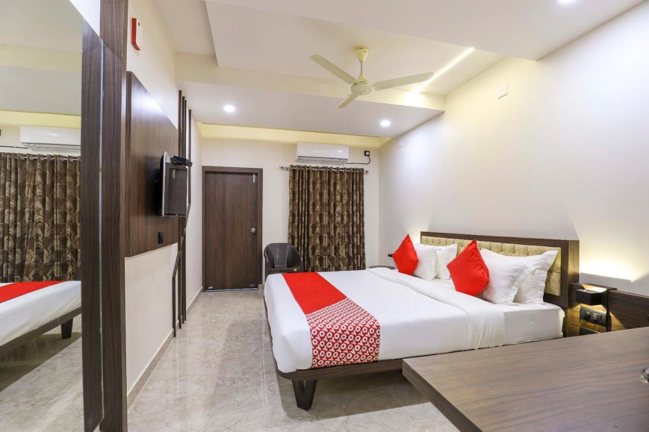 Oyo 47620 Hotel Matangi Motel Delvada 外观 照片