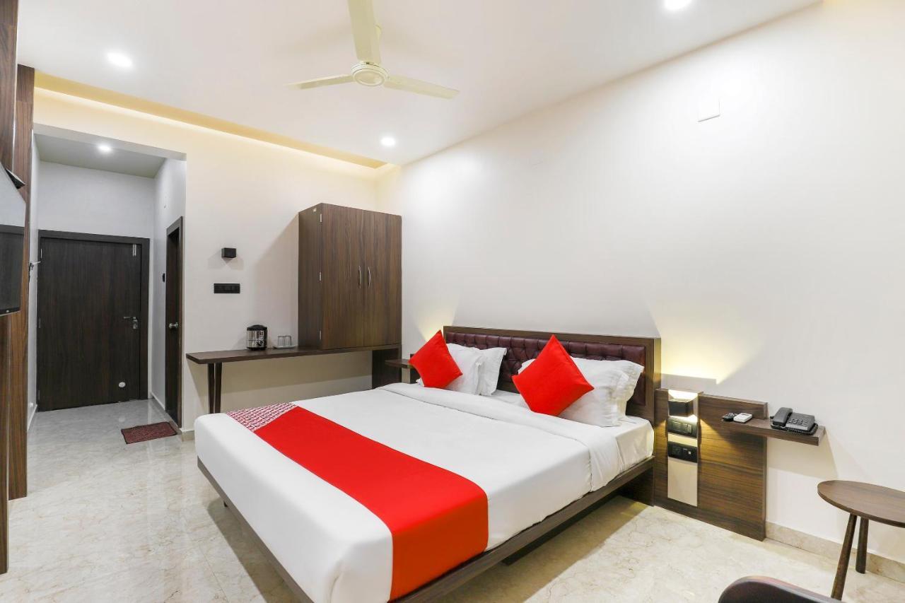 Oyo 47620 Hotel Matangi Motel Delvada 外观 照片